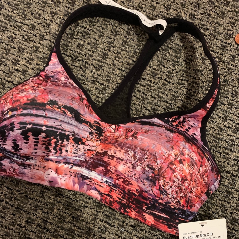 Lululemon Speed Up Bra - size 4